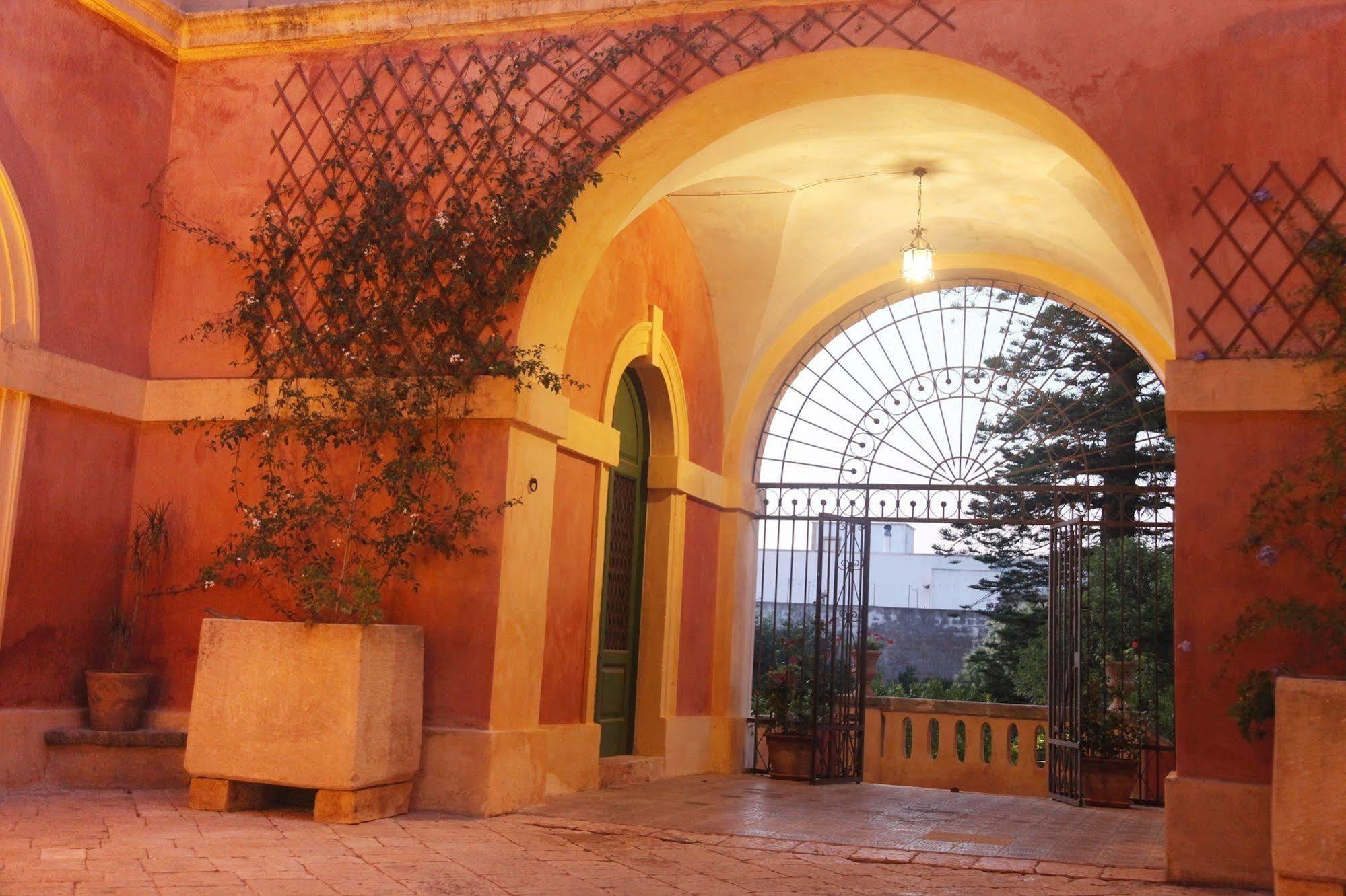 Bed and Breakfast Palazzo Laura à Morciano di Leuca Extérieur photo